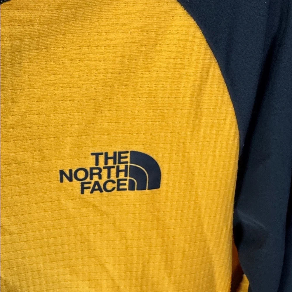 The North Face Light Jacket - Men's Small